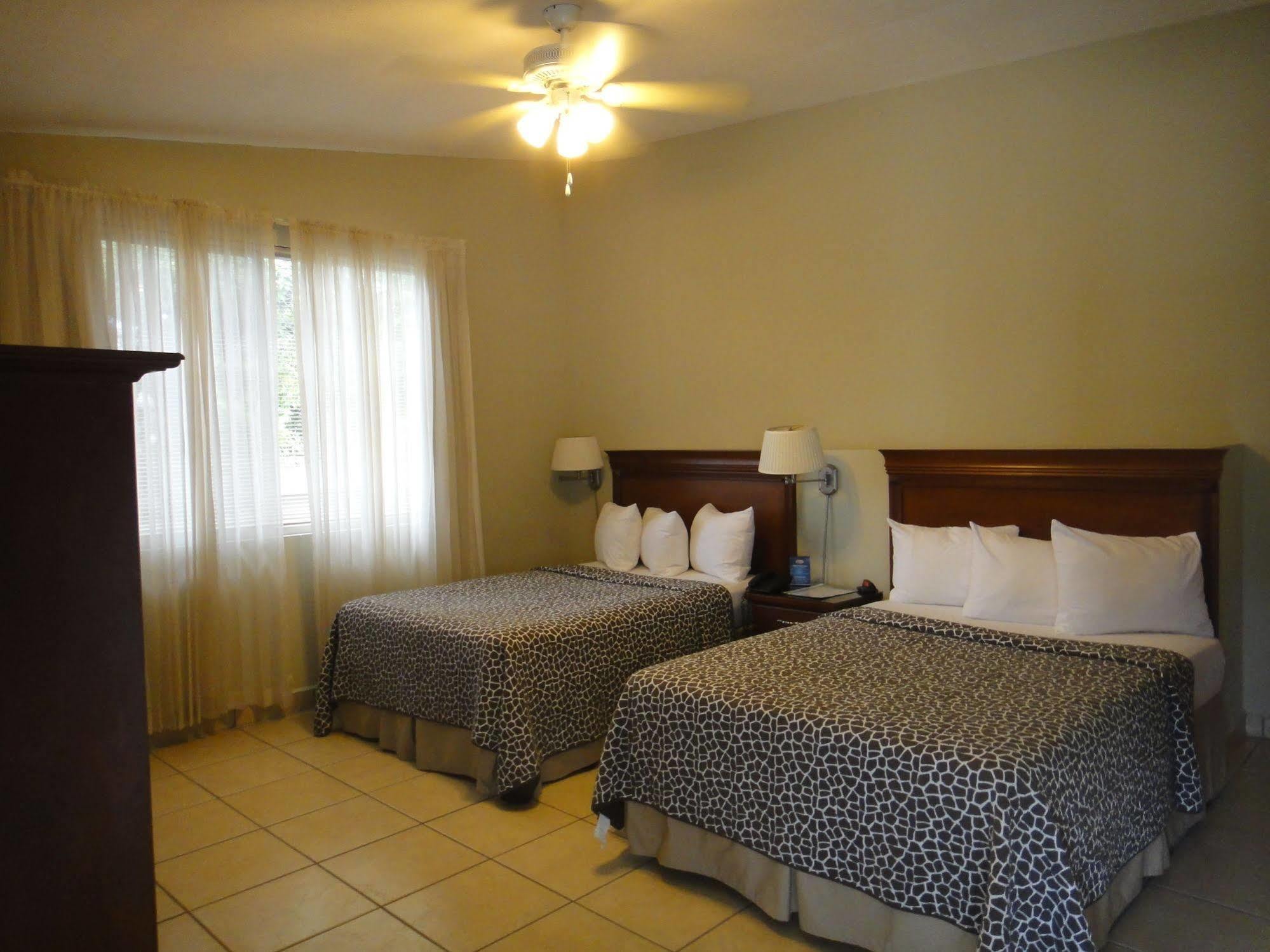 El Almendro 3* Managua